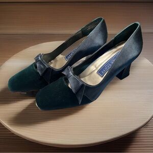 Karen Scott Twilight Green Velvet Two Tone Ribbon‎ Pumps Women's US Size 7.5M